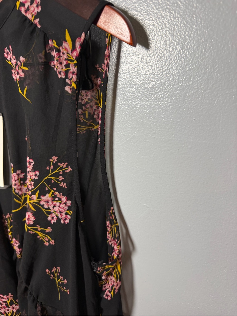 Who What Wear Black Floral Midi Dress with Tie-Neck - Picture 13 of 13